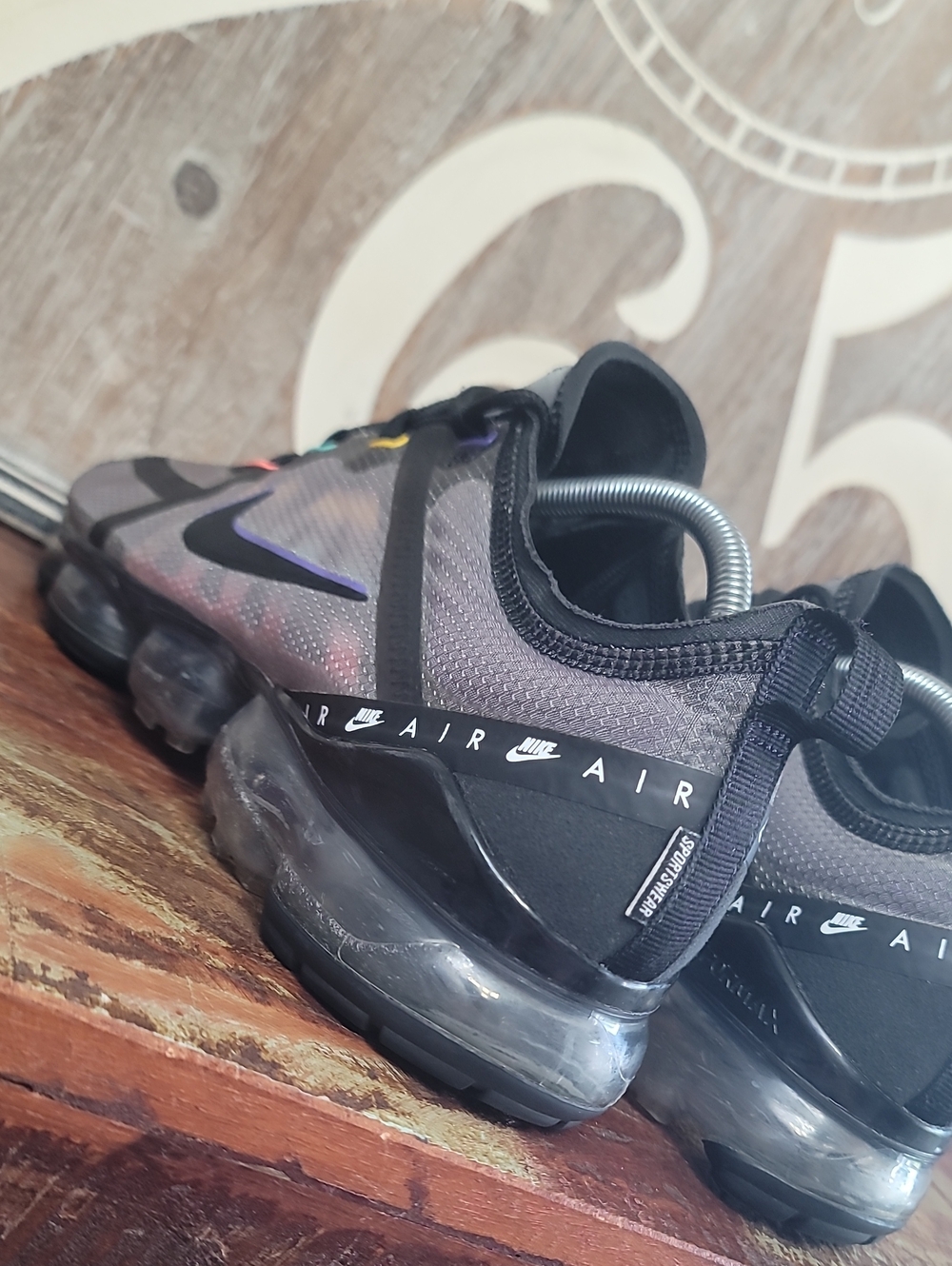 Nike Air VaporMax 2019 SE 'Wind Breaker' Mens 10.5 Good Condition Fast Shipping - Picture 10 of 16